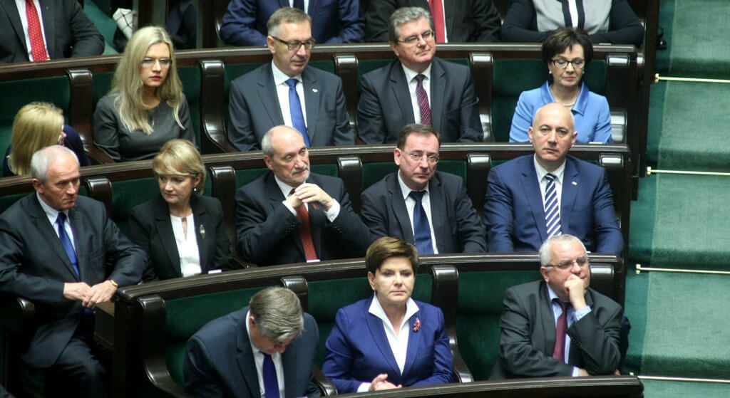 PiS rozsadzi skandal przed wyborami? WP ujawniła zakulisowe maile
