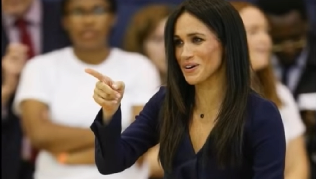 Meghan Markle odebrało mowę, gdy otworzyła paczkę od fana. Harry jest mocno zaniepokojony