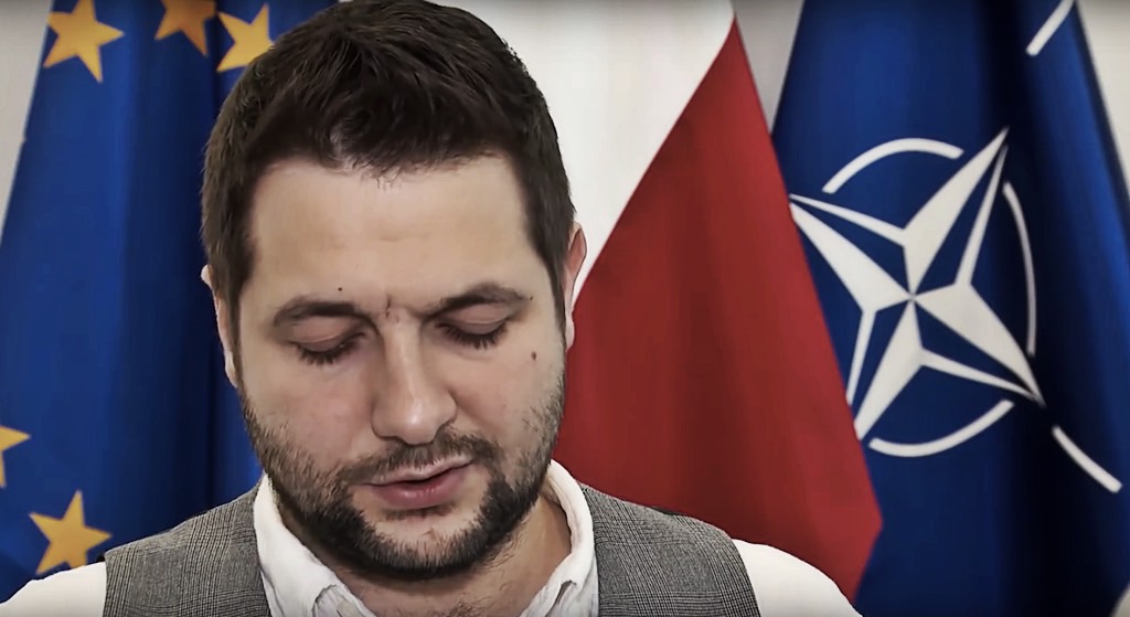 Co za kompromitacja! Jaki chciał pozować na inteligenta, ale mu nie wyszło