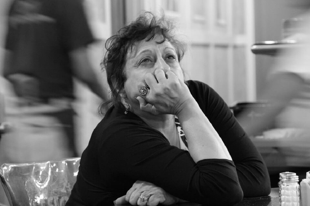 Samotna matka przeczytała pamiętnik swojej 16-letniej córki. Zrozpaczona mówi: "Nie wiedziałam, co mam o tym myśleć..."