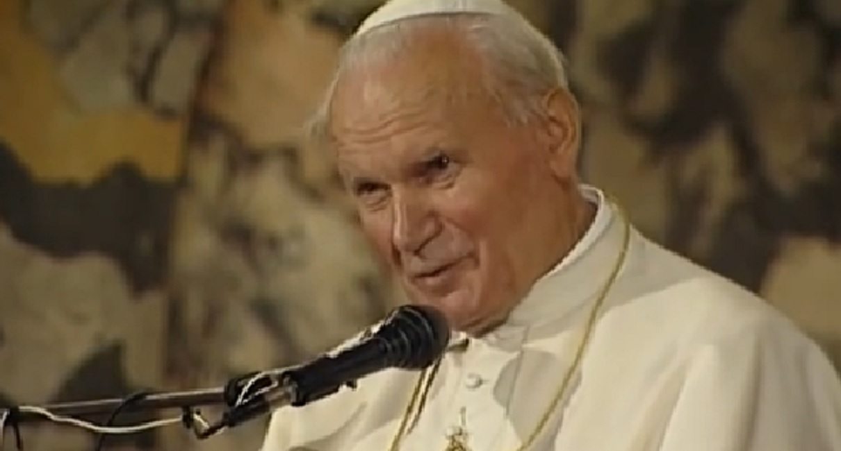 O swoim drugim powołaniu Jan Paweł II wspominał rzadko. Nie miało związku z kościołem