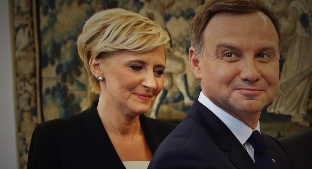 Odeszła od Agaty Dudy, jej przyjaciel ujawnia. W pałacu bardzo źle się dzieje