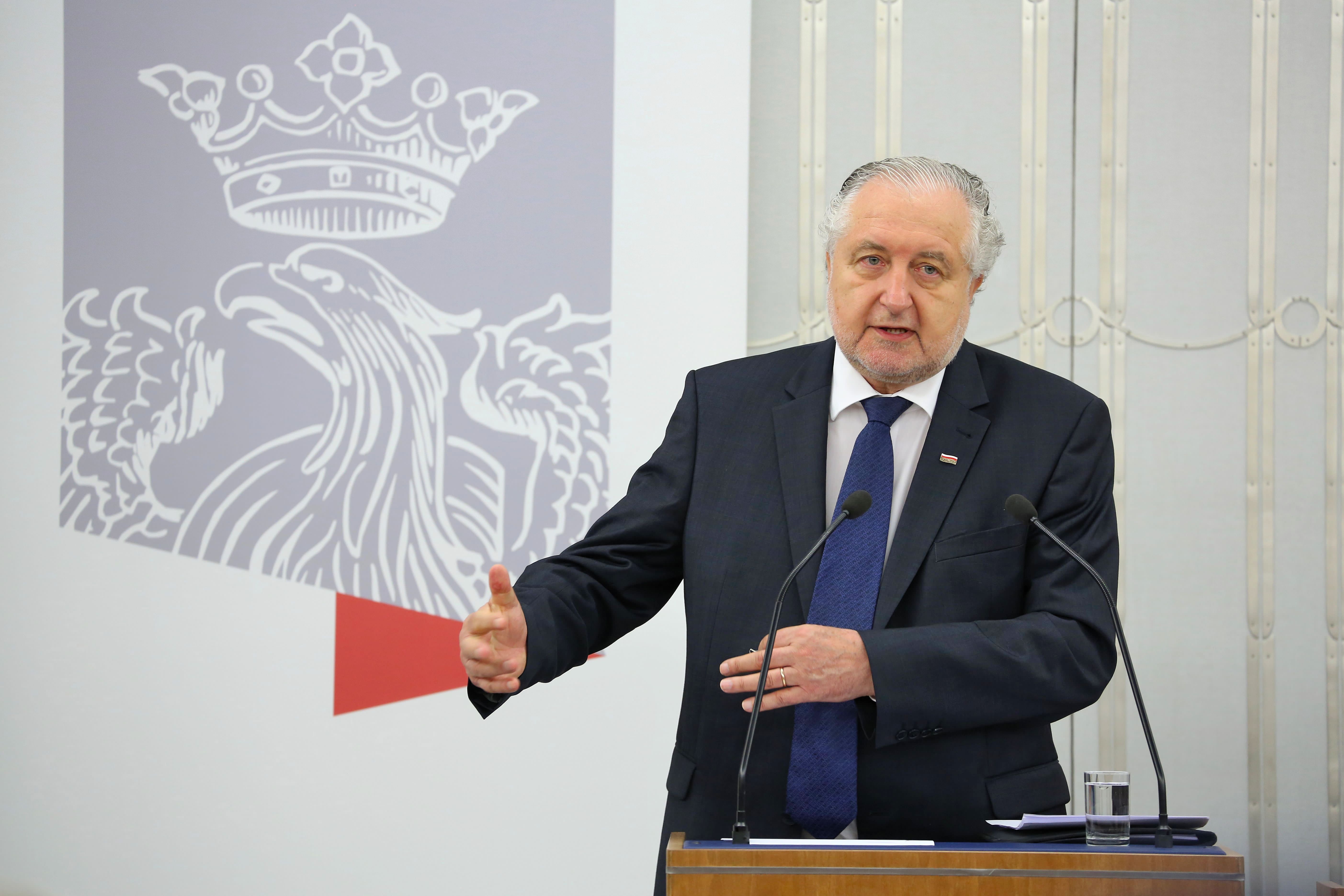 Prezes TK: Prezydent nie miał prawa ułaskawić Kamińskiego