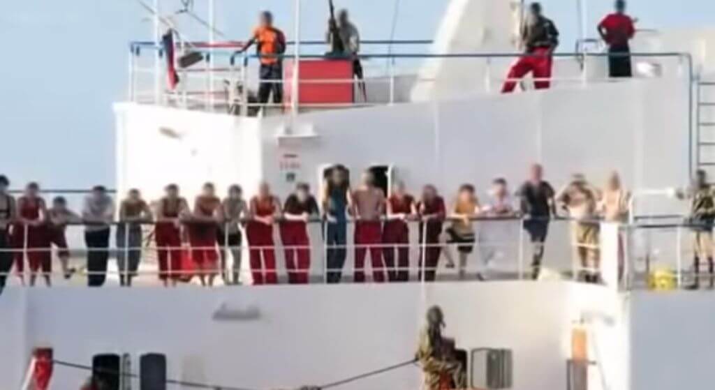 Polacy zostali porwani przez piratów! Prawdziwy dramat na wybrzeżu