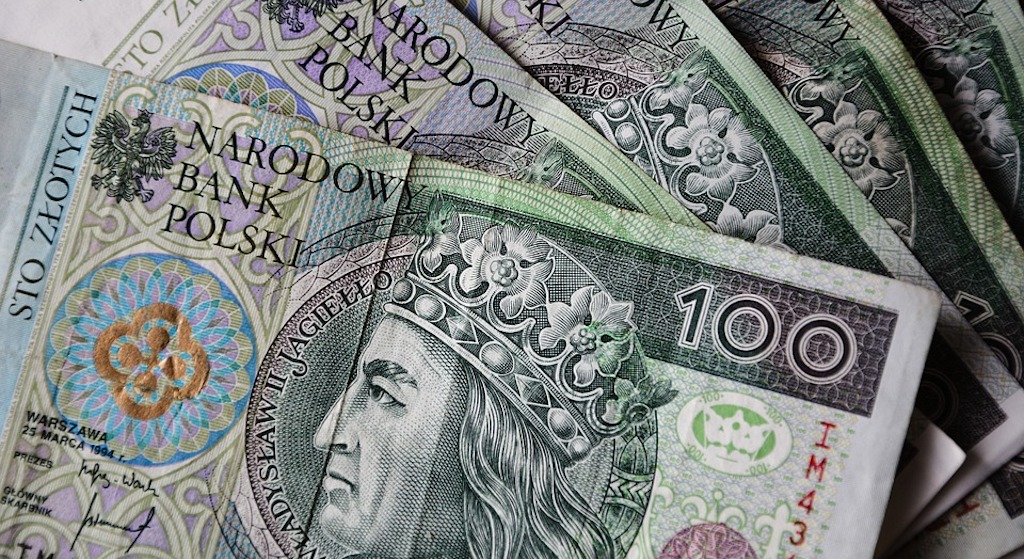 Ile wynosi zasiłek pielęgnacyjny 2018? Od 1 listopada dostaniecie więcej