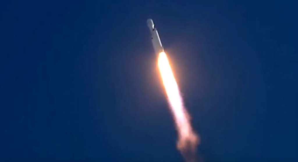 Potężna awaria w kosmosie! Dramatyczna ewakuacja astronautów (WIDEO)