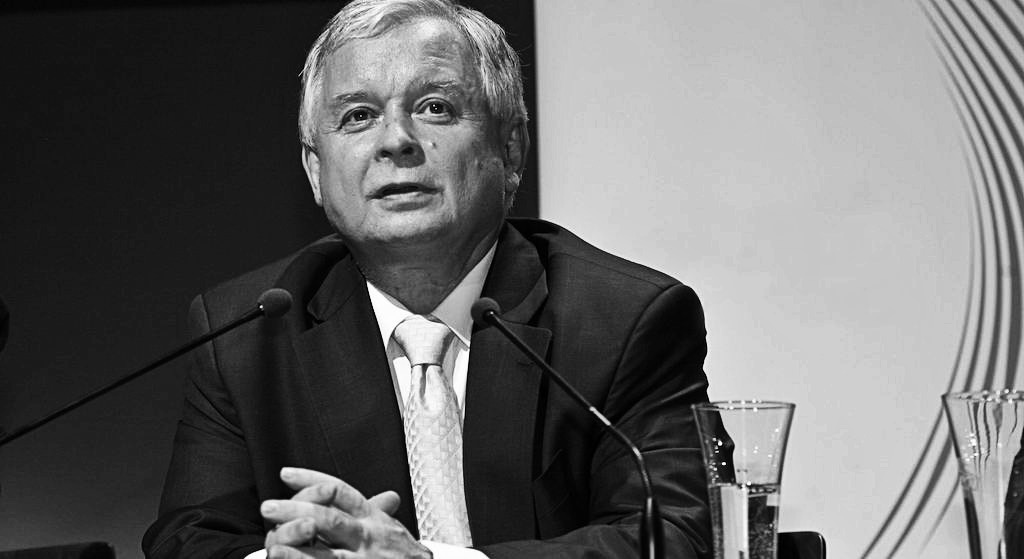 Co za wstyd! Rażące, hańbiące błędy na pomniku Lecha Kaczyńskiego