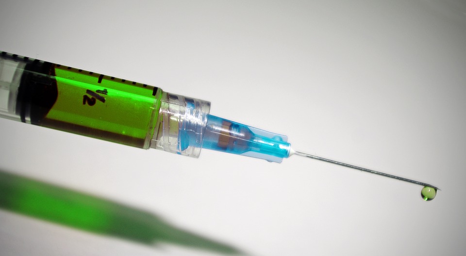 Kambodża: Zaraził HIV całą wioskę. Używał tych samych strzykawek