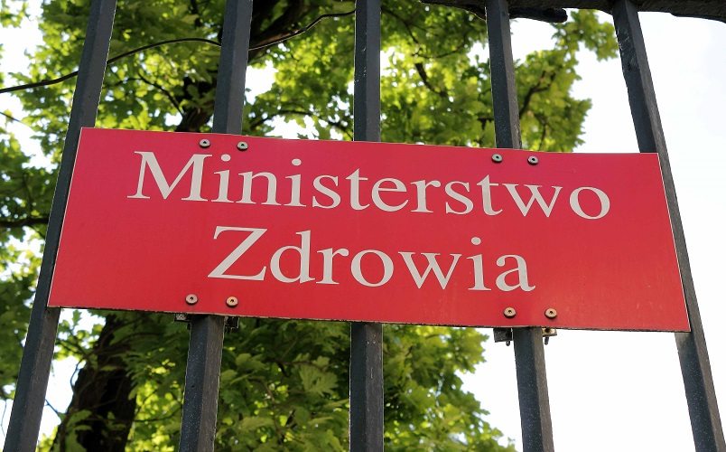 Ministerstwo Zdrowia ruszy z kampanią przeciwko "zbyt obcisłym majtkom"