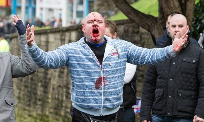 Bitwa w UK. Manifestacja antyimigrancka vs antyrasistowska