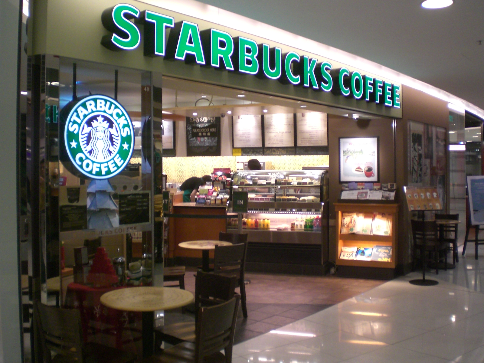 Poznański Starbucks oskarżony o rasizm. "Narysowali mi skośne oko, będzie sąd"