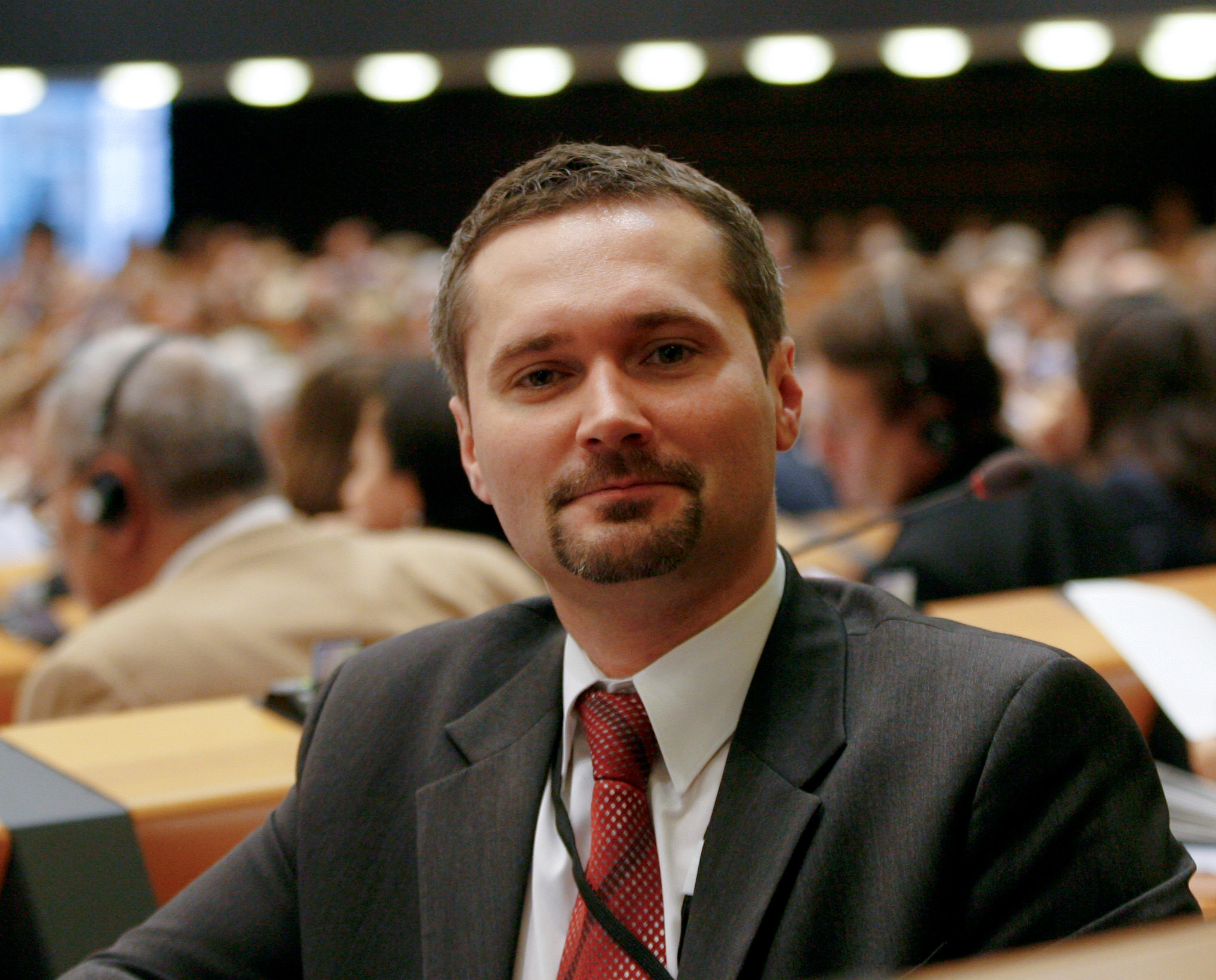Syn Lecha Wałęsy staje w obronie ojca: "Wszyscy wiemy, że te dokumenty są podrabiane"