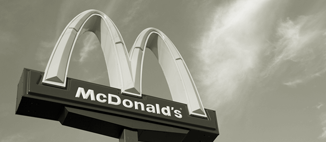 Zabrała małego synka do McDonalda. Oboje nie żyją, prawdziwy koszmar