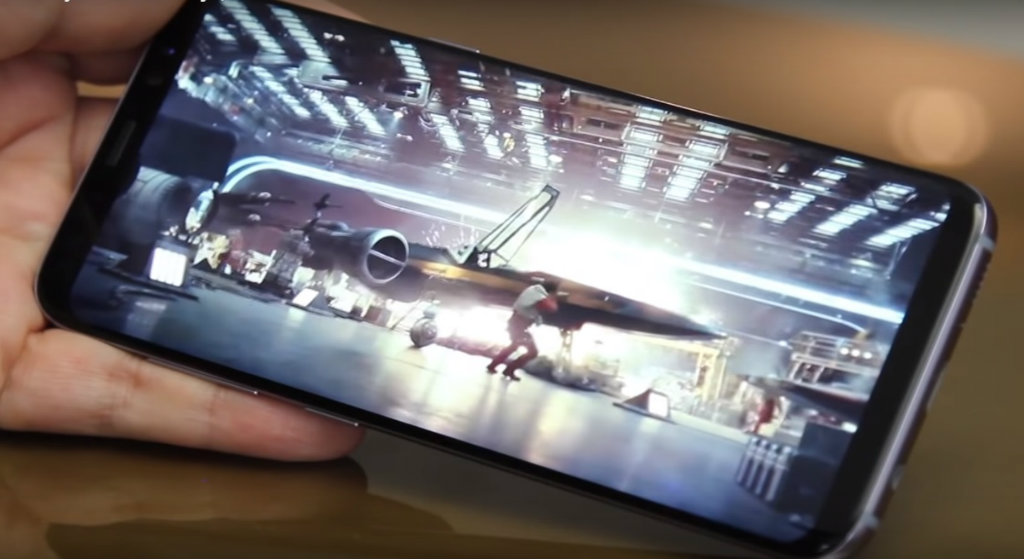 Smartfon przyczyną nowotworów? Przerażające doniesienia, szef Samsunga przeprasza