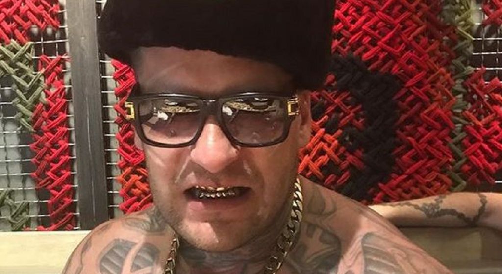 Popek jest wściekły i bezradny! Okradli go w biały dzień