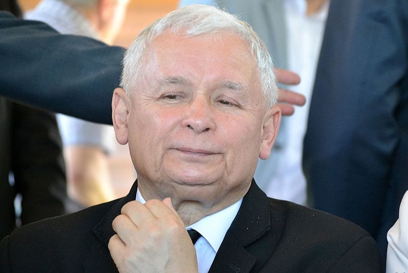 Co ukrywa Kaczyński?! Tajemniczy ludzie kręcą się po siedzibie PiS na Nowogrodzkiej