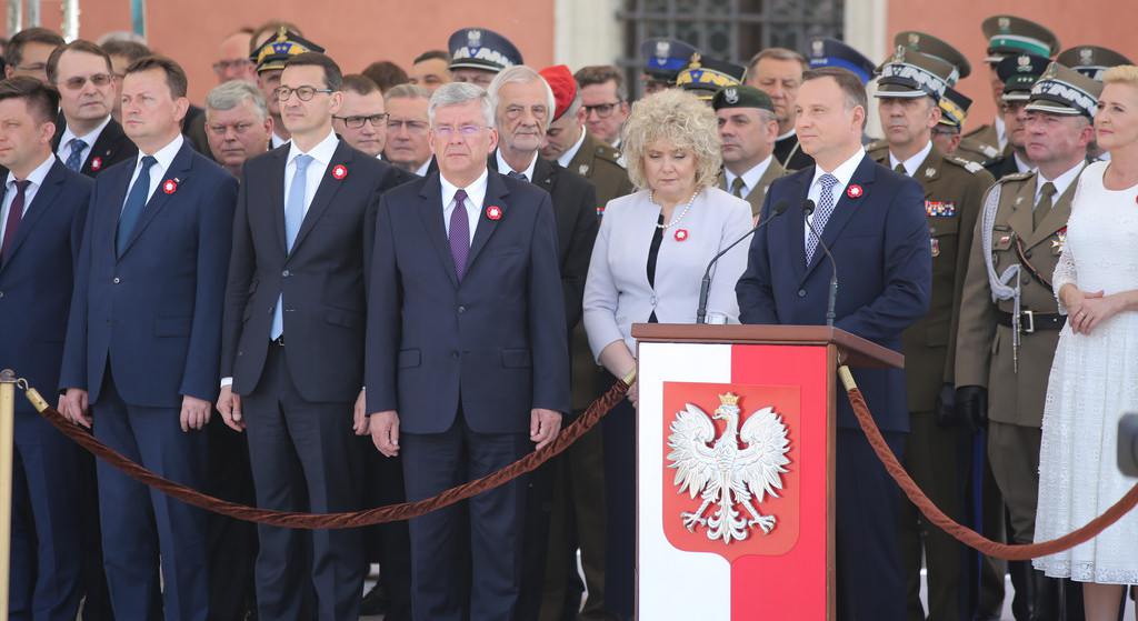 Marszałek PiS straszy Polaków! Internauci: "Temu panu psychiatra nie pomoże"