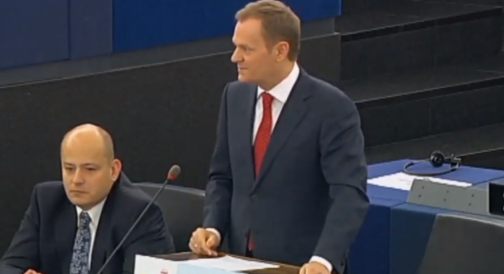 Tusk dostał astronomiczną podwyżkę! Usiądziecie z wrażenia