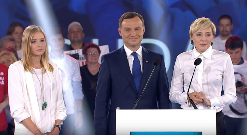 Kinga Duda przeżywa dramat. Piekło zafundował jej ojciec