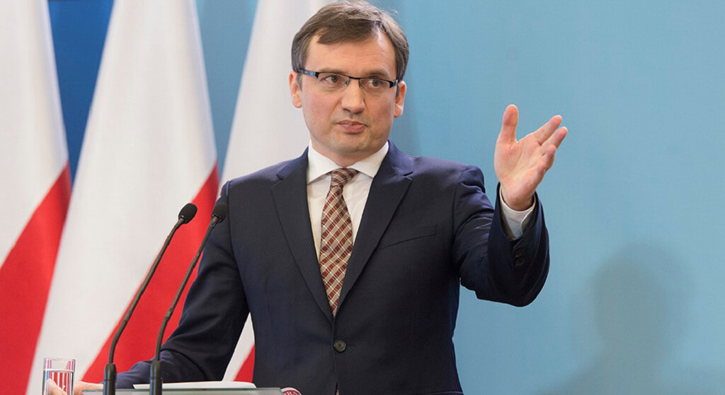 Zbigniew Ziobro szeryfem Polski? Zatrzymania na pokaz i zastraszanie