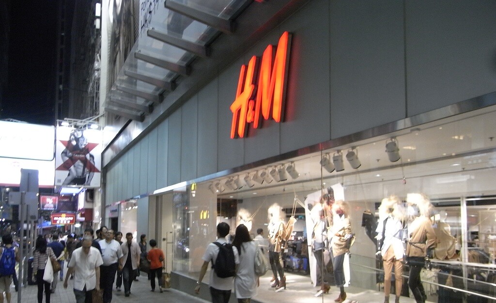 Genialne przeceny w H&M i Zara! Po sylwestrze ludzie będą szturmować sklepy