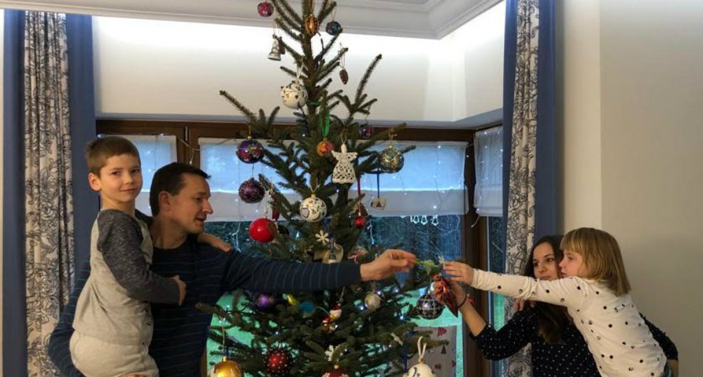 Morawiecki chciał zyskać sympatię wyborców. Wyszło komicznie, internauci go wyśmiali!