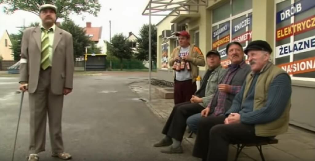 Tłum nagle zaczął śmiać się z gołej d*py gwiazdora "Ranczo"