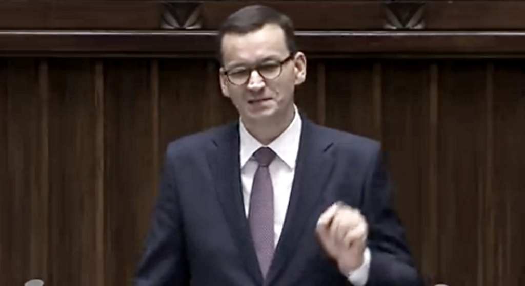 Zapytali premiera o Smoleńsk. Jego reakcja i odpowiedź szokuje