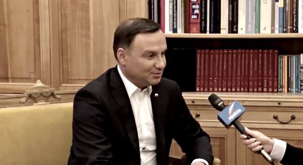 Duda zaliczył wpadkę przed kamerami. Nie wie co mówi