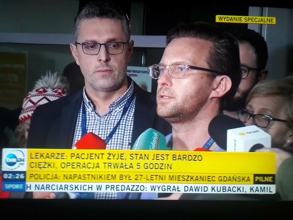 Paweł Adamowicz PRZEŻYŁ operację. Szacun dla lekarzy, niesamowity wyczyn