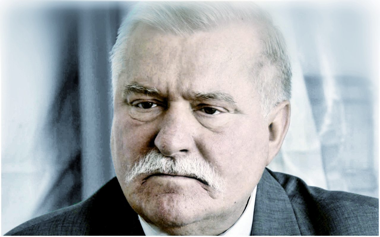 Ludzie przecierali oczy ze zdumienia. Tak Wałęsa ubrał się na pogrzeb Adamowicza