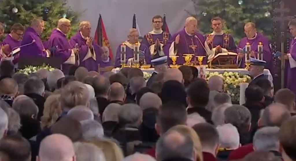 Manipulacje TVP na pogrzebie Adamowicza to jeszcze nic. Stacja zaliczyła ogromną wpadkę