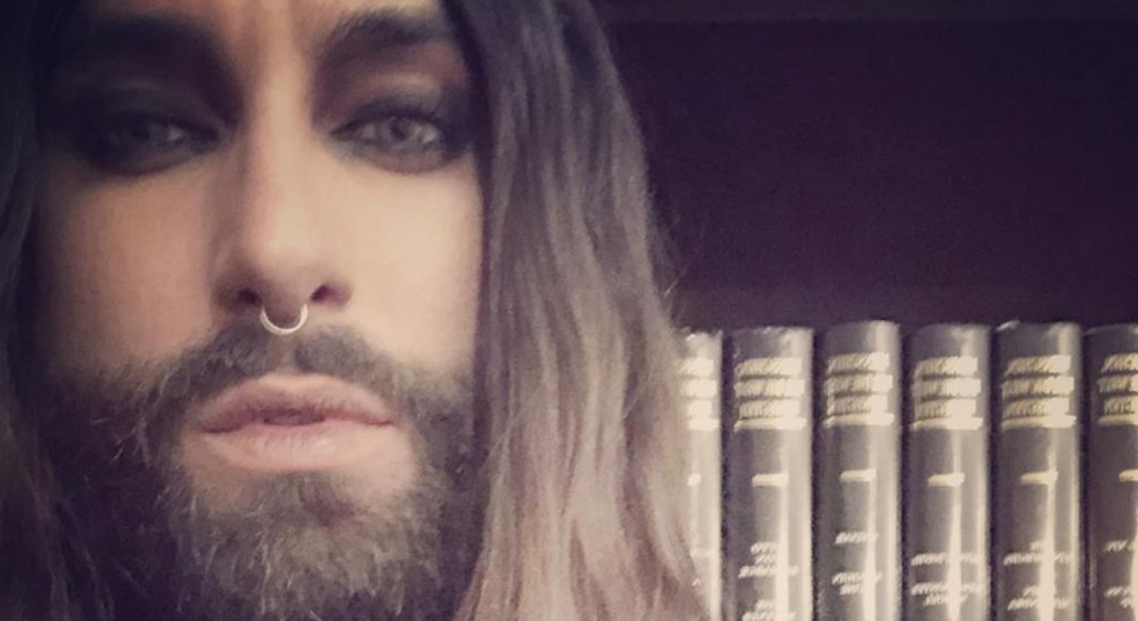Nie uwierzycie, jak dziś wygląda Conchita Wurst. Jest nie do poznania