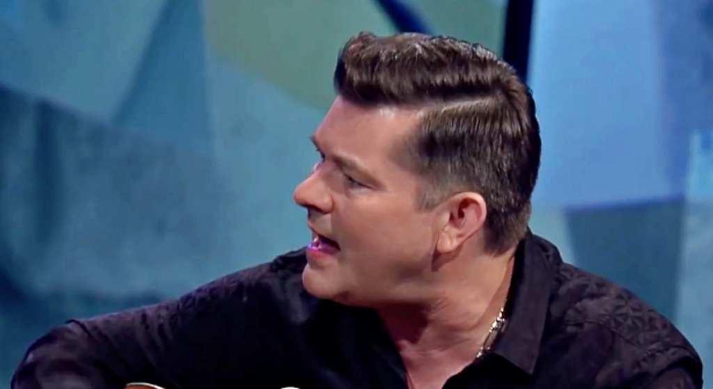 Zenek Martyniuk bardzo nie lubi TEGO robić. Żona musi go zmuszać