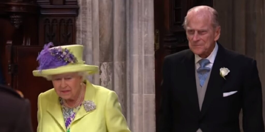 Gorąco w rodzinie królewskiej! Elżbieta II wezwała do siebie Kate i Meghan