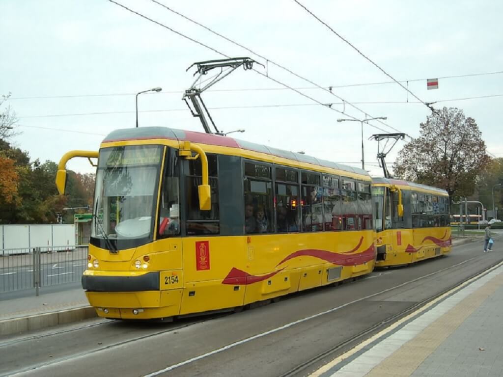 Wiceprezydent Warszawy o warszawiakach: Nie potrafią korzystać z tramwajów! Powiedział, co wszyscy robią źle