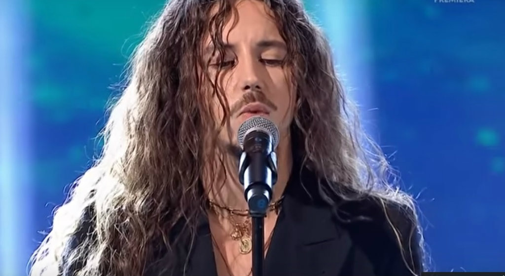 Michał Szpak genialnie wykonał megahit dla chorej gwiazdy. Łzy wzruszenia w Jaka to Melodia?
