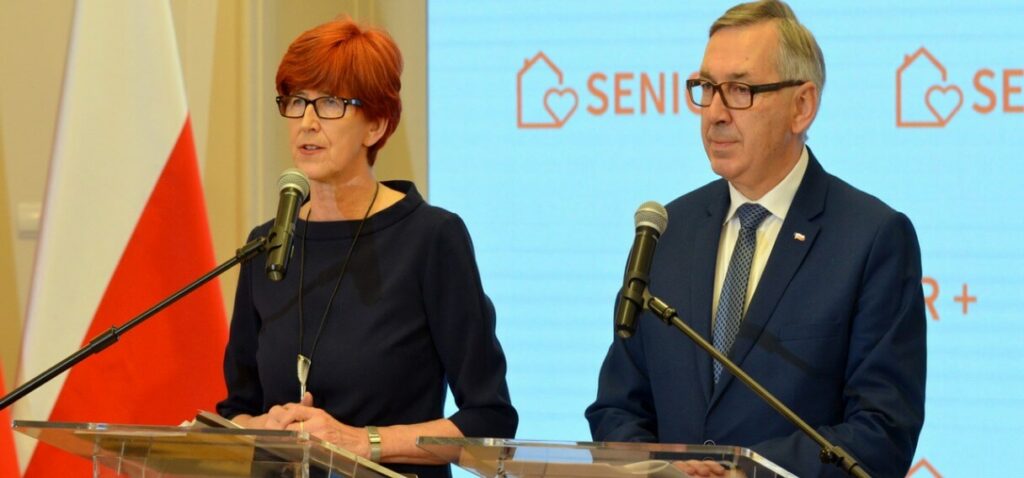 Sami nie wiedzą co robią? Rafalska dementuje doniesienia o zakazie handlu