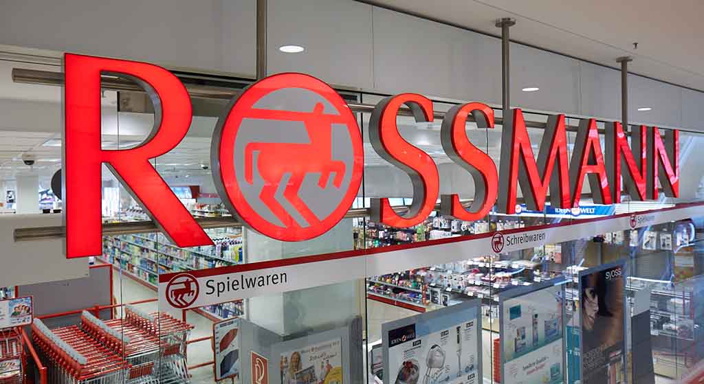 Kobiety oburzone przed Walentynkami! Skandaliczna promocja w Rossmannie