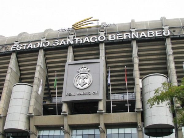 Real Madryt zmieni nazwę stadionu na Abu Dhabi Bernabeu?