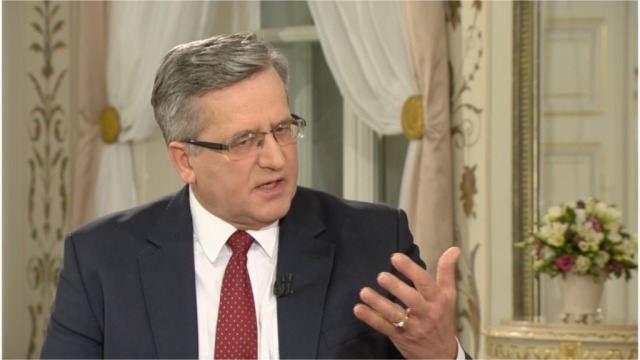 Tysiąc głosów na sekundę na Komorowskiego, czyli sonda TVP Info