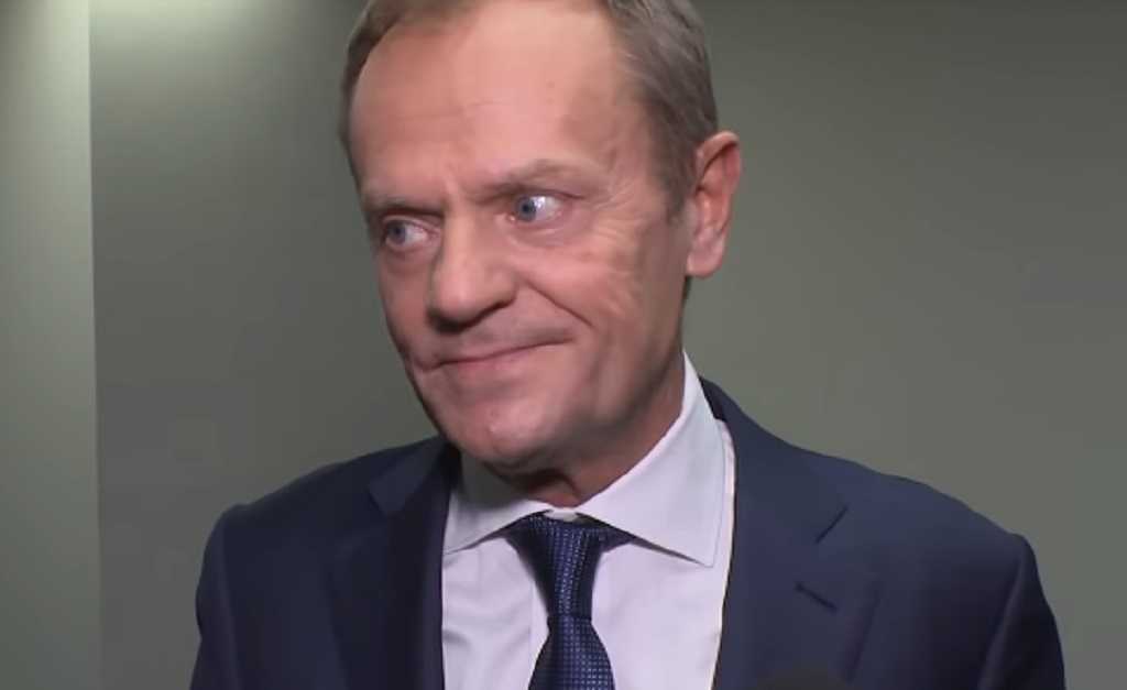 Donald Tusk postąpił jak Jan Paweł II. Przyjaciółka Kaczyńskiego w potrzasku
