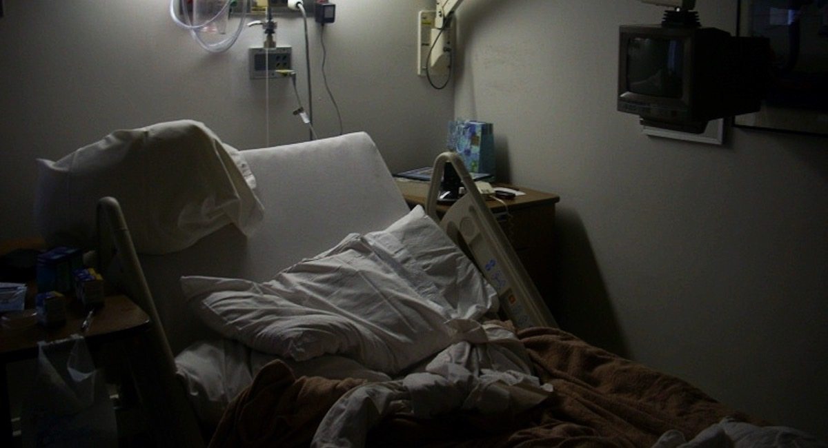 Tragiczna pomyłka zabrała mu życie. Przez polską pielęgniarkę konał 4 dni