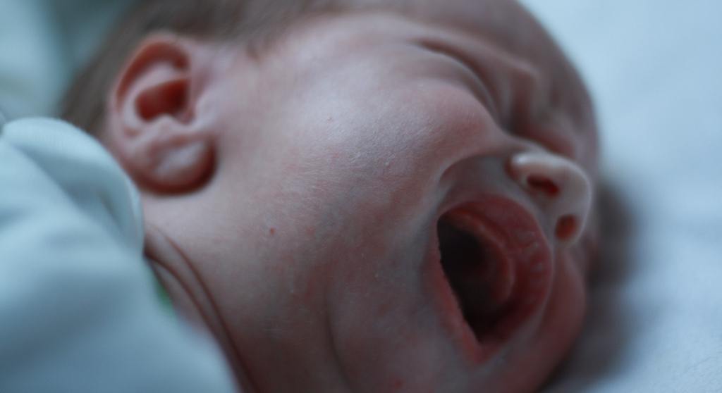 Skandal w polskim mieście. Niemowlę miało 40 st. gorączki i drgawki, karetka nie przyjechała