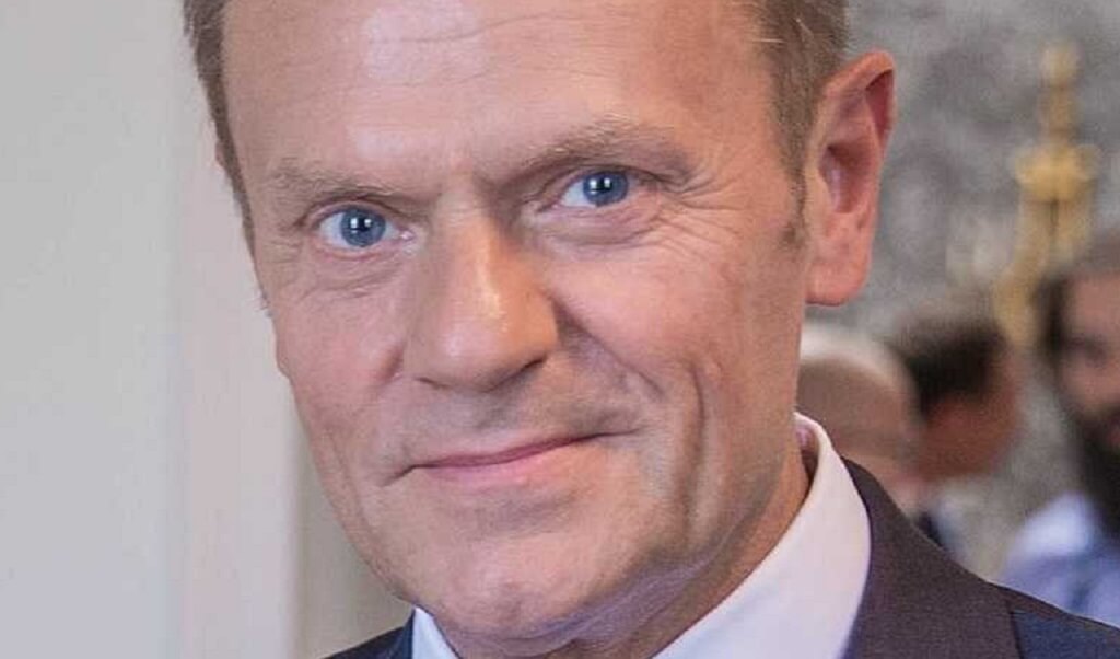 Wielkie emocje wokół Tuska. Co dalej po Brukseli?