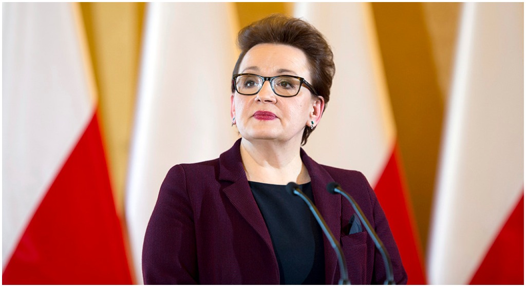 Tony żywności z PCK zniknęły! "Była rozdawana podczas kampanii PiS"