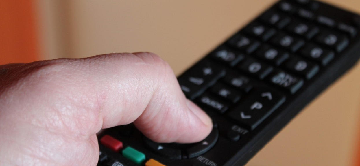 Druzgocąca klęska Polsatu i TVN. Dzisiaj widzowie zachwycą się przed telewizorami