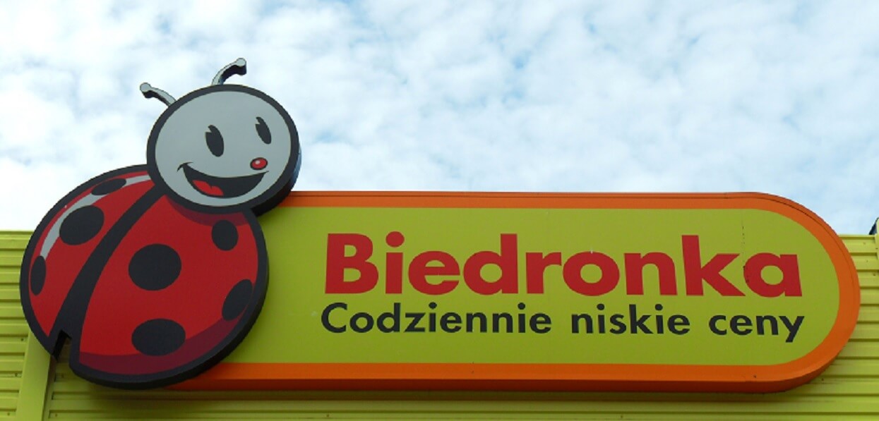 Takich promocji jeszcze nie było! Biedronka i Lidl przyciągną klientów jak magnes