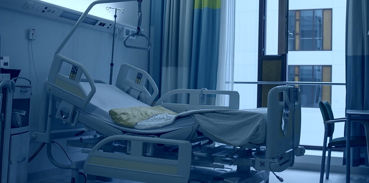 Aktor kultowego serialu w TVN walczy o życie. Trafił do szpitala, jest w śpiączce