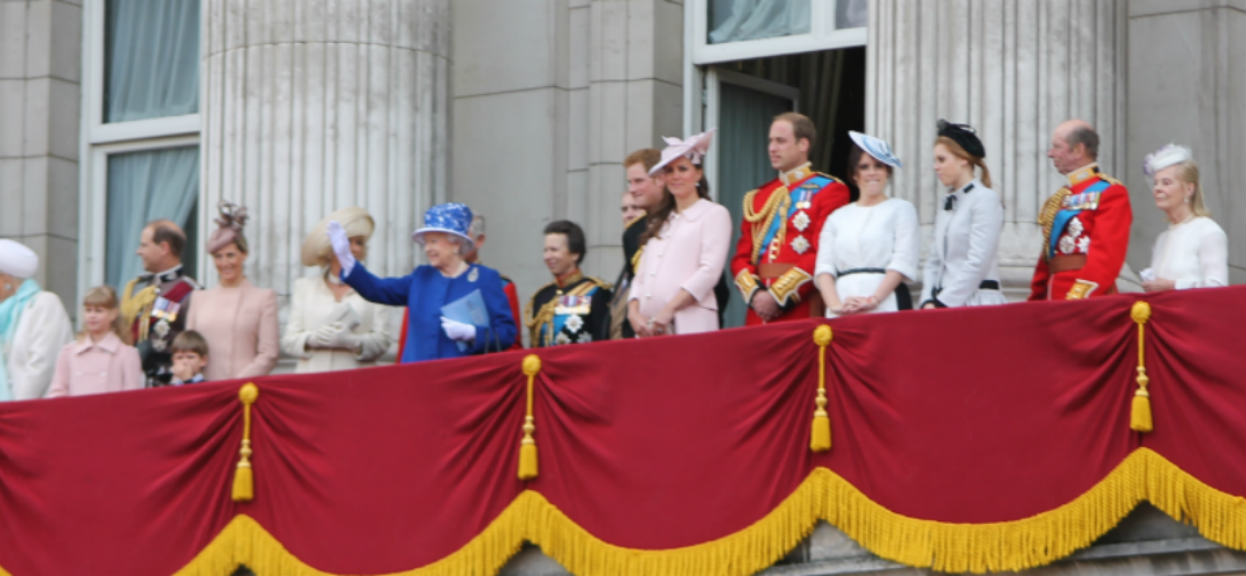 Tym dziś żyje cała Wlk. Brytania. Niespodziewane doniesienia z Pałacu Buckingham